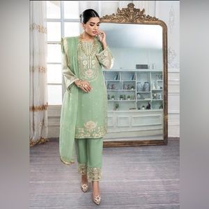 Pakistani 3 Piece Stitched Shalwar Kameez